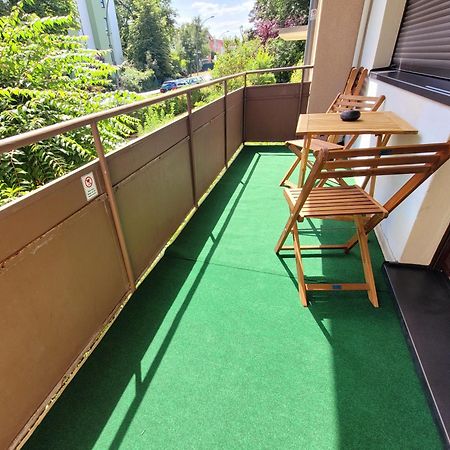 Duplex Apartment Ullstein- 4 Bedrooms, 2 Bathrooms, Living Room, 2 Parking Spaces, Boxspringbeds, Family & Business Apartment! Berlín Exterior foto