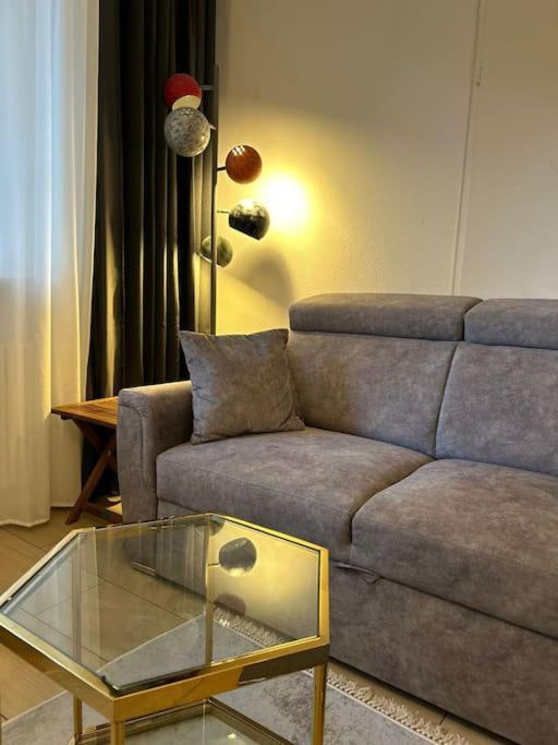 Duplex Apartment Ullstein- 4 Bedrooms, 2 Bathrooms, Living Room, 2 Parking Spaces, Boxspringbeds, Family & Business Apartment! Berlín Exterior foto