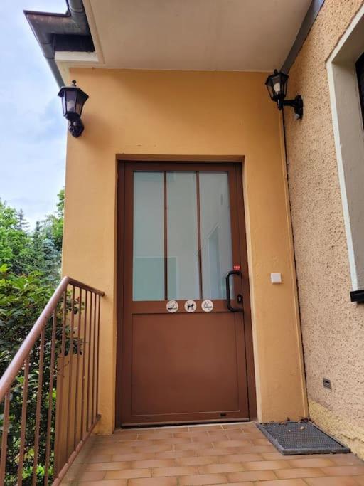 Duplex Apartment Ullstein- 4 Bedrooms, 2 Bathrooms, Living Room, 2 Parking Spaces, Boxspringbeds, Family & Business Apartment! Berlín Exterior foto